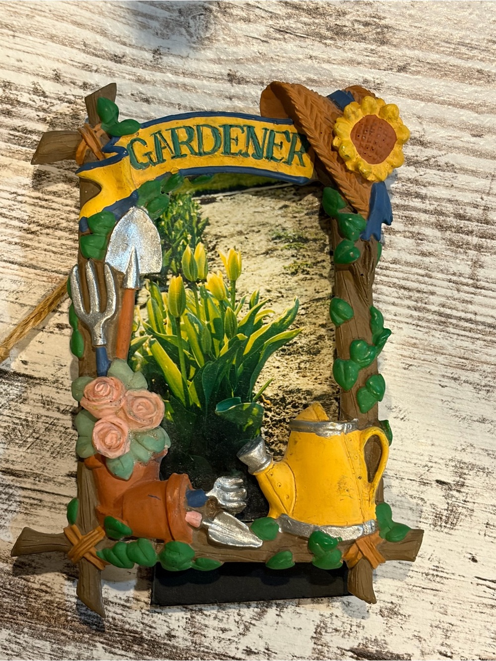 Cottagecore Mini 3D resin Picture frame Set of 3 Sunflower/Garden/Watering Can - Picture 5 of 14